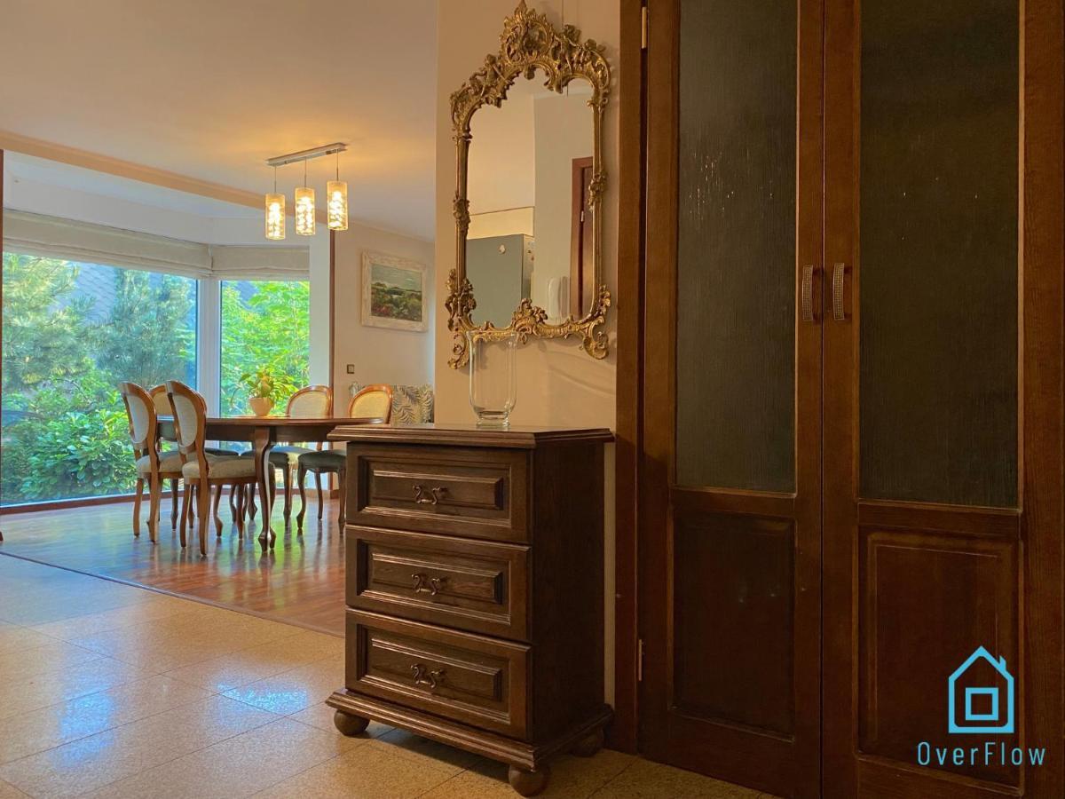 Apartment Lux - Lakefront In With Sauna & Hot Tub Only 30 Minutes From Gdansk And Gdynia