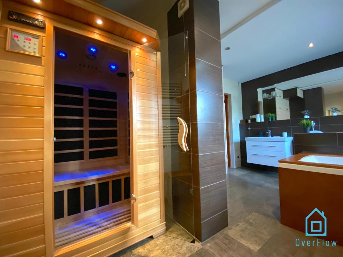 Apartment Lux - Lakefront In With Sauna & Hot Tub Only 30 Minutes From Gdansk And Gdynia