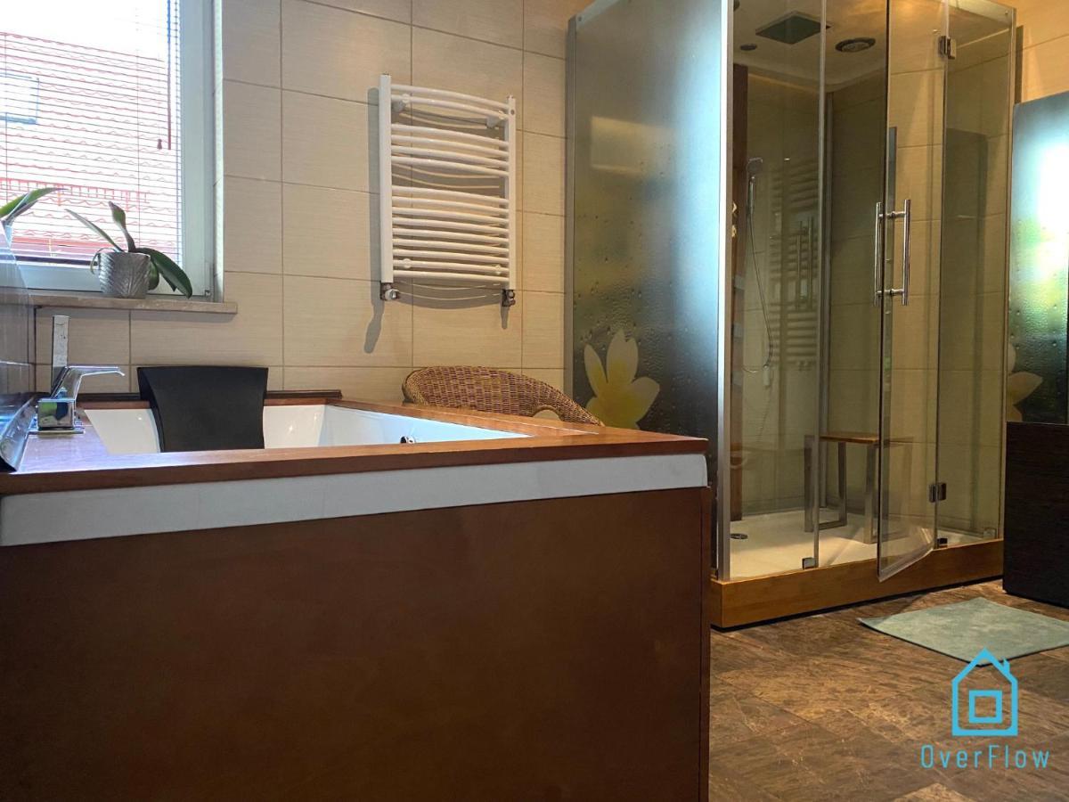 Lux - Lakefront In With Sauna & Hot Tub Only 30 Minutes From Gdansk And Gdynia Apartment